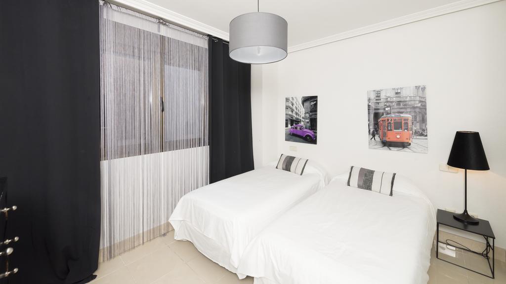Wootravelling Plaza De Oriente Homtels Apartment Madrid Bagian luar foto